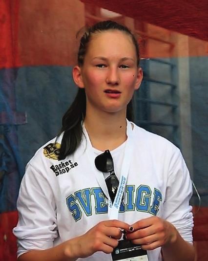 SK Lundia har visat ett stort initiativ för döva barn- och ungdomar och utvecklat idrottsverksamheterna på ett positivt sätt i sin förening.