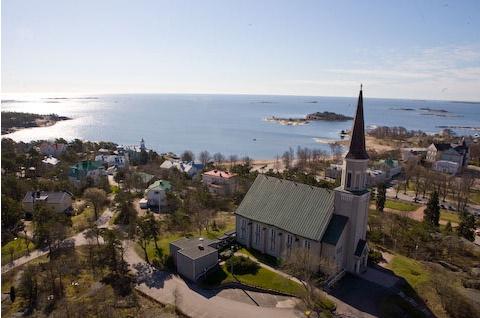 Vision 2013: Hangö är landets mest idylliska semesterort, den charmiga Södern i Finland. Hangö är känt och ansett för sina konferens- och rekreationstjänster.