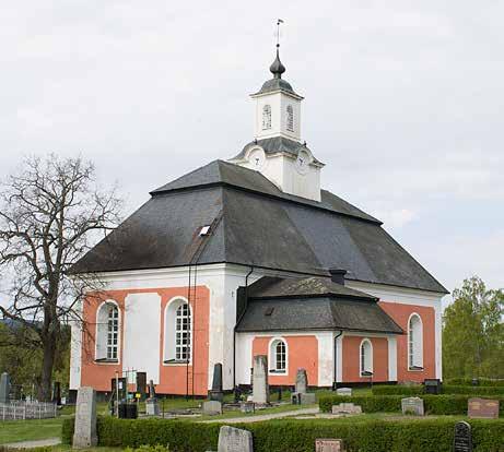 Fig. 49. Borgsjö kyrka, byggd 1766 68 är Daniel Hagmans mest kända kyrkobyggnad. Den tornlösa kyrkan med sitt valmade tak och takryttare har inspirerats av Carl Hårlemans herrgårdsarkitektur.