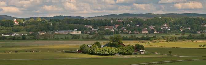 14. Södra Viskadalen Övergripande beskrivning Söder om Sundsholmen vidgar sig dalgången i ett storslaget landskapsrum. Här börjar Veselången, idag ett bördigt jordbruksområde.