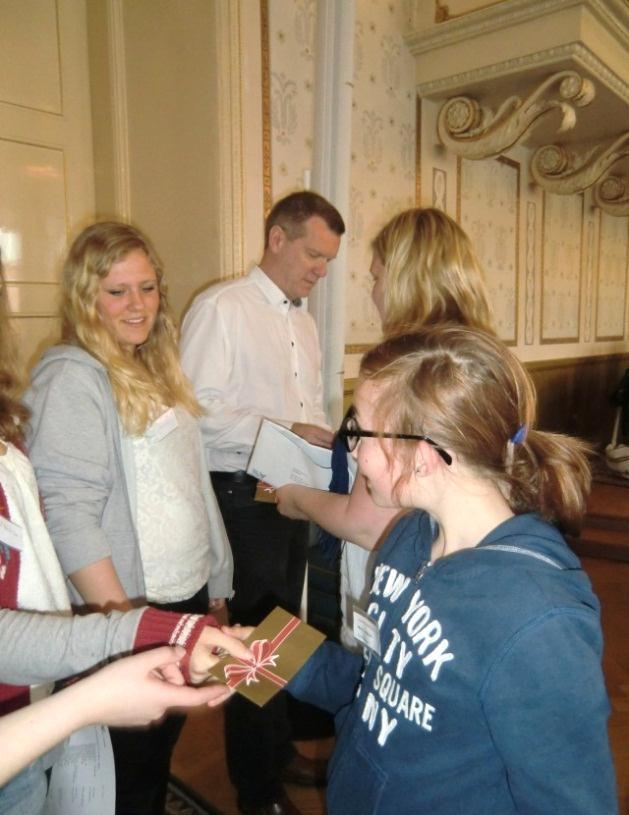 Sedan förra Uf har man utvärderat studiebesöken på Bellevue och Vigs Ängar, samt pratat om bl.a. Vad är hälsa, och behovet av motion, rörelse, sömn, sociala aktiviteter och varierad kost.