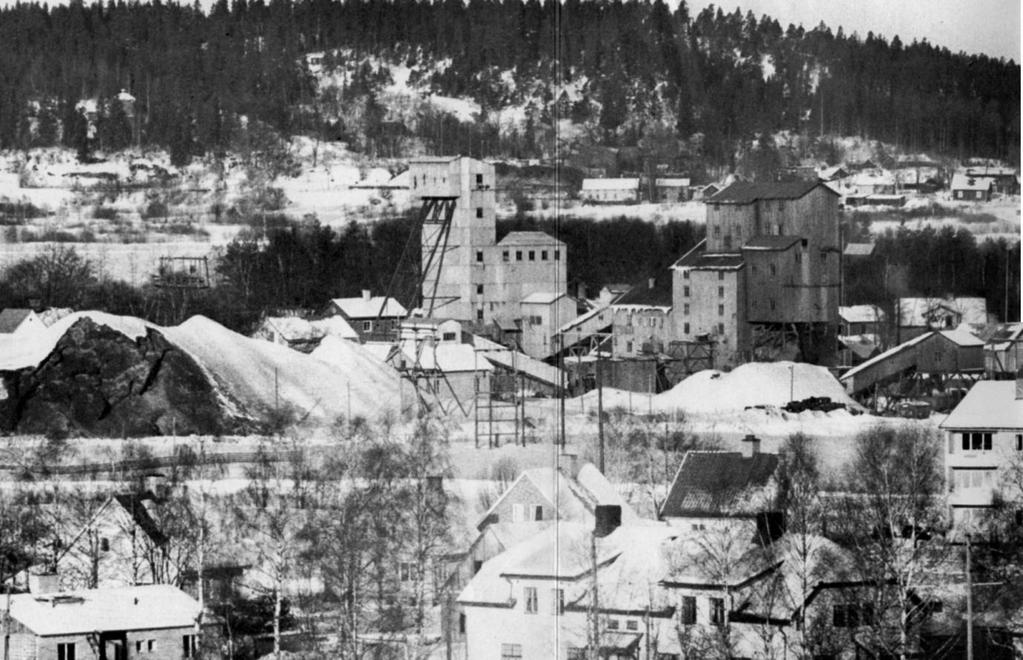 GRUVRISKER Eskilsbacksfältet Norberg Eskilsbacksfältets lave, uppförd 1953, riven 1982.