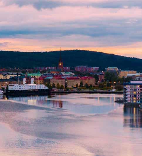 Upp växer istället hus, mötesplatser och grönområden och en ny stadsdel tar form.