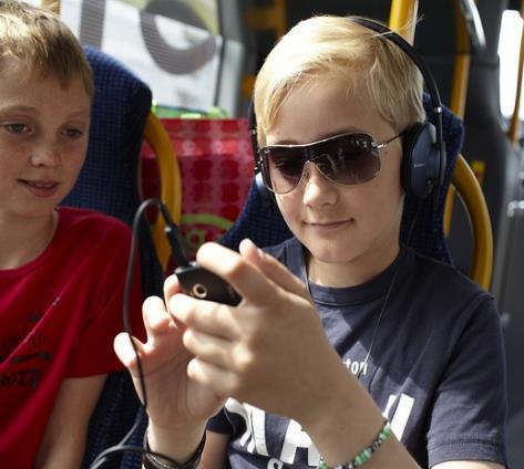 Gratis buss för barn och ungdomar För alla 6-19 år Gäller både läns- och stadsbussar från 15 aug 2015 En förstudie