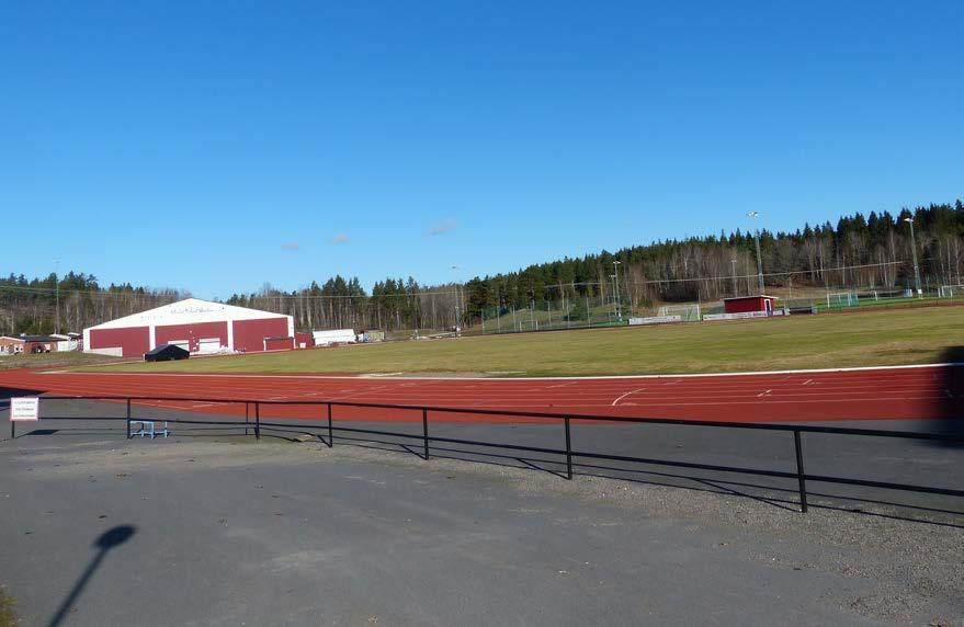 Camp Grosvad 25 juni - 19 juli Måndag torsdag kl 10.00-15.00 Fyra veckor fyllda med aktiviteter för dig som är född år 2003-2011.