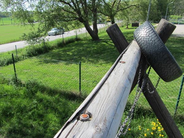 2 Rutschbanan är felmonterad, B Rutschbanan blir så het i 1176-3 vänd mot söder solen att