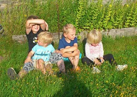 grundskolan Det behövs en grundskola med både ramar och kramar, där varje elev uppfattas som unik och får möjlighet att lära. Skolan ska se varje elevs behov och möjligheter.