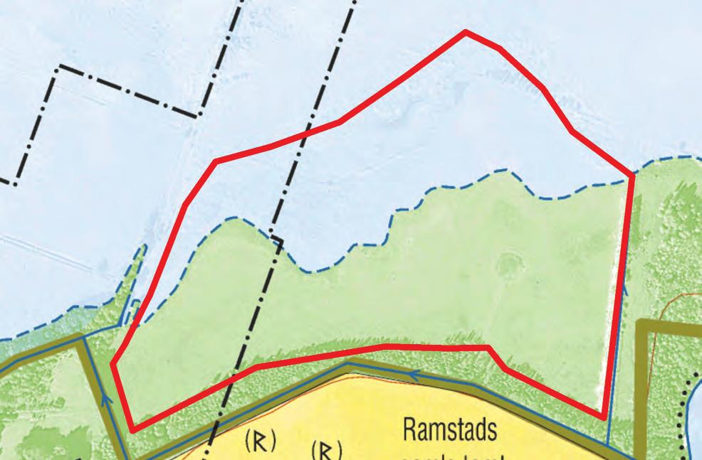 Bården är därför ganska så igenvuxen med högt gräs och kaveldun.. Under hösten föregående år gjordes vissa maskinella röjningar i den blå bården.