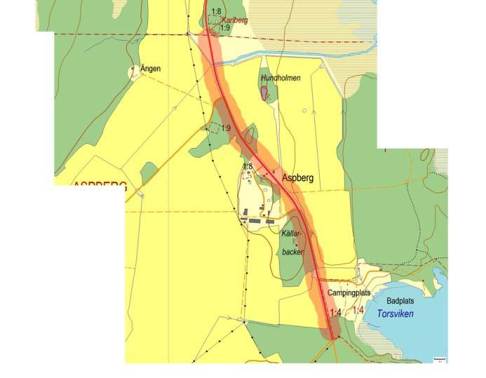 3.1.5 Karlberg Torsviken Start: 6583100-1354350 Stopp: 6581640-1354910 Längd: 1680 m I norr omges vägen av fuktig ohävdad ängsmark med högörter, bland annat älggräs (5) och flädervänderot (2).