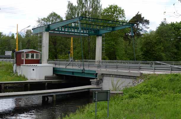 15-12-1 Bro över Dalslands kanal vid Billingsfors I likhet med andra broar över Dalslands kanal är denna holländska klaffbro tillverkad av Motala Verkstad.