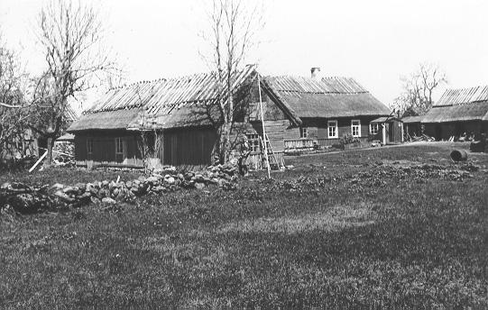 Eestirootslane 29 Osmussaare küla on taas asustatud kultuuri järjepidevus jätkub Lotta Odmar och Saga Adolfsson, Osmussaare külaühing 2012.