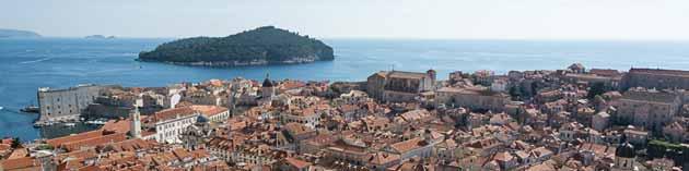 Tre timmar i Dubrovnik Under en charterresa till Makarska i