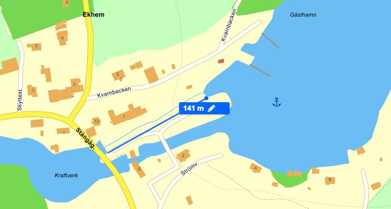 2. Bäckfåra från Stångån ner i hamnen i Horn Kort beskrivning av vattendraget Från kraftverksdämmet av Stångån rinner en vattenström på mellan 0,01-0,02 m 2 /s i en torrfåra ut i Åsunden precis norr
