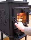 Kaminens nominella värmeeffekt är 5,5 kw. Din nya Morsø-kamin är EN-testad och rekommenderas för eldning med trä. Den lämpar sig för periodisk användning. VIKTIGT!