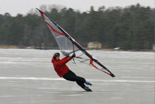 111 Plogad bana på Ältasjön för Kitewing och Isbräda Motion till Nacka kommunfullmäktige 2014-06-16 Miljöpartiet de gröna Nya sporter på frammarsch Isbräda och kitewing är två unga sporter på stark