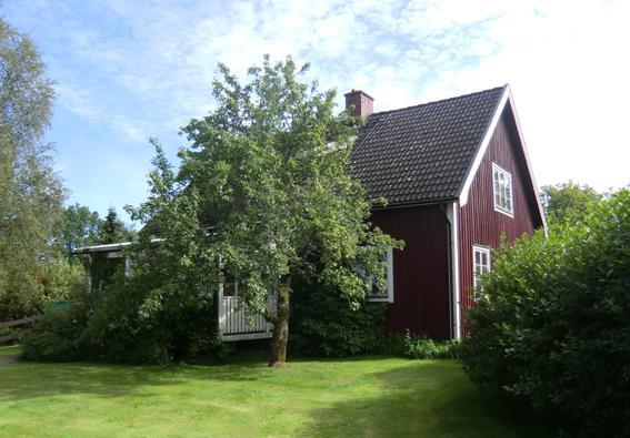Kättorp 2:1är en välskött gård om 100 ha beläget ca 1 mil söder om Sävsjö.