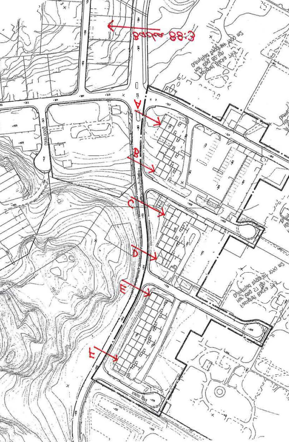 Störningar En bullerberäkning har utförts och konstaterat att trafikbullernivån kommer att ligga under gällande riktvärden även när