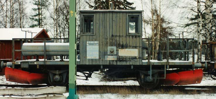 Om förebilden Qcg 40-74-945 0183 på spårområdet vid Snyten, någon gång mellan 1995 och 1999. Denna vagn byggdes som Qce på en äldre Os-vagn.