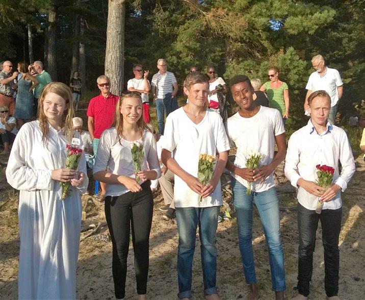 Madelene Boberg 070-813 02 39 (F-ledig 2015) Församlingsteamet är lediga på måndagar. Expeditionen är öppen: Tisdag & torsdag 10:00-12:00 Är någon av er sjuk?