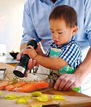 Domaća ili gotova hrana? Mnogi smatraju da je zabavno kuvati/kuhati dok opet drugi nijesu vični kulinarstvu. Kuvati/kuhati za malu djecu ne mora biti teško.