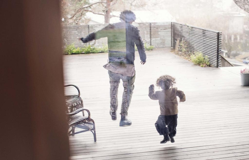 Bygger du nytt ska du ta med investeringen av ett bra värmesystem redan i byggkalkylen och kanske kombinera värmepumpen med solceller på taket. Vad kostar det?