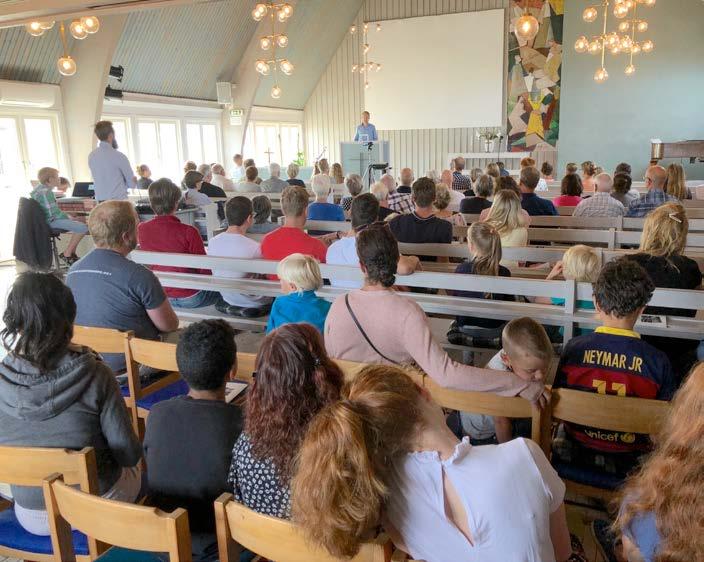 (2 Tim 3:16,17) Bibeln är en märklig, underbar bok, fylld av fascinerande människoöden, stora historiska händelser och vacker poesi.