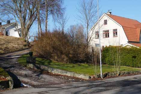 Villa Svea på Ekorren 6 är ritad av S.E. Bengtson i Alingsås 1918 och Ekorren 7 är ritad av G. Johnson 1923.