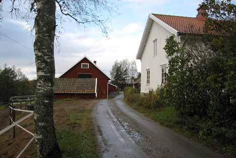 Sockencentrum med Bälinge kyrka som är från 1200-talet.