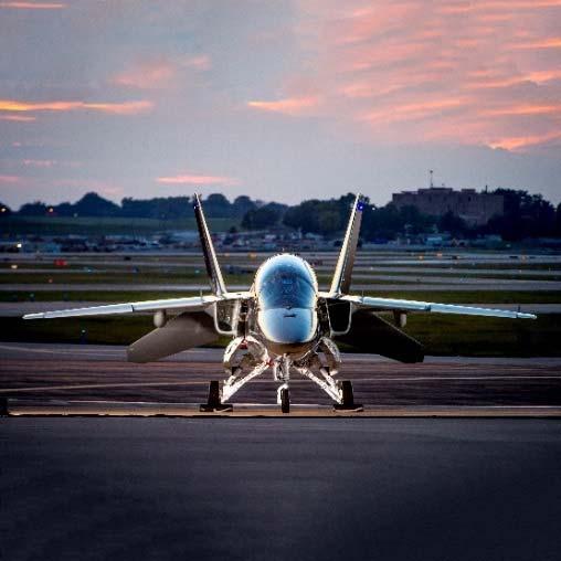 T-X upphandling Den 13 september presenterade Boeing och Saab de två första flygplanen till det amerikanska flygvapnets T-X-upphandling.