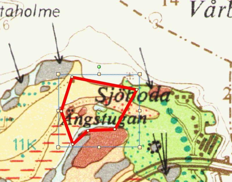 2015-09-19 6 (8) Även höjdryggar av berg och morän förekommer inom undersökningsområdet, dels mellan marinan och uppställningsplatsen för husvagnar och dels i söder.