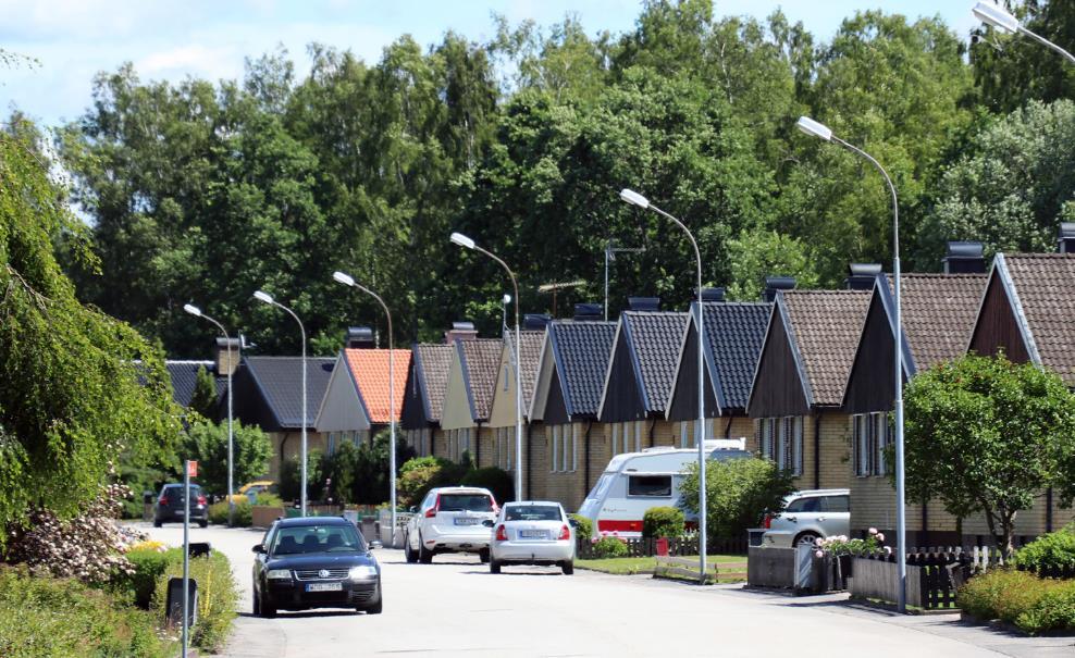 Exempel på småhus med tidstypisk enhet lighet. Foto: Kulturparken Småland.