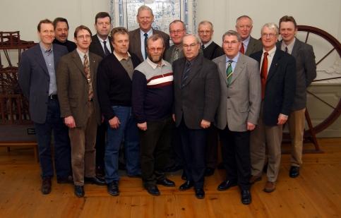 STYRELSE OCH REVISORER ORDINARIE Carl Ulfsparre, ordförande, Sture Hermansson, vice ordförande SÄLJARSIDANS REPRESENTANTER Jan Koch-Schmidt, Sveaskog Rune Dehlèn, Orsa Besparingsskog Erik Dahl,
