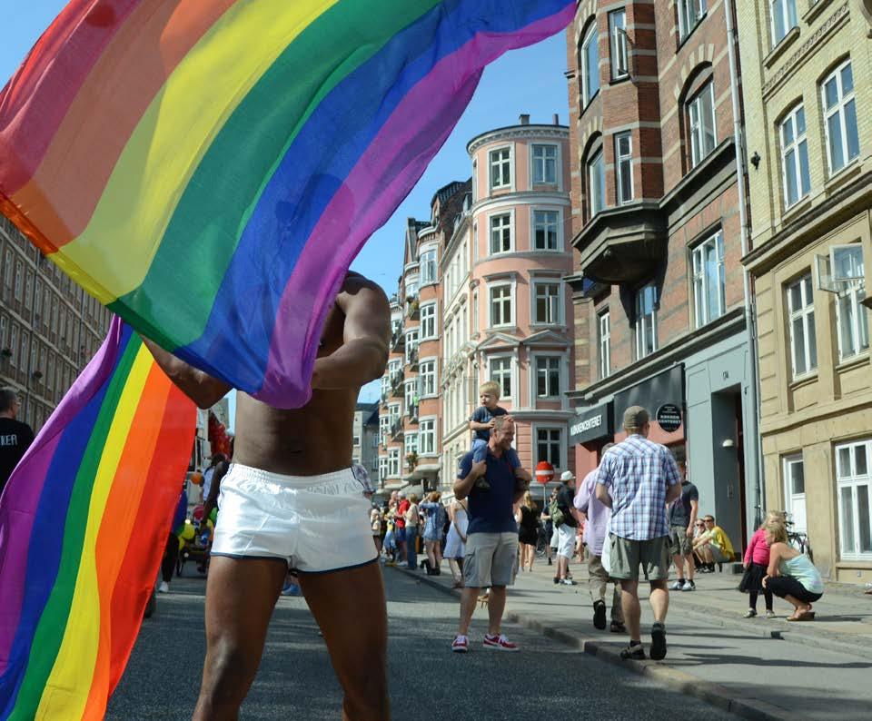 OUR VALUES När vi är öppna för fler perspektiv och fler bidrar till utvecklingen på lika villkor, då skapar vi