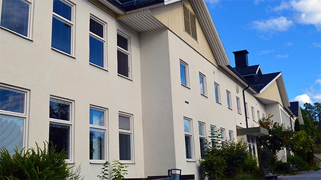 se 08-540 608 00 http://www.fredsborgskolan.se/ Företagsallén 14/Näsvägen 17, 184 40 Åkersberga Österskärsskolan Österskärsskolan är en skola med cirka 360 elever.