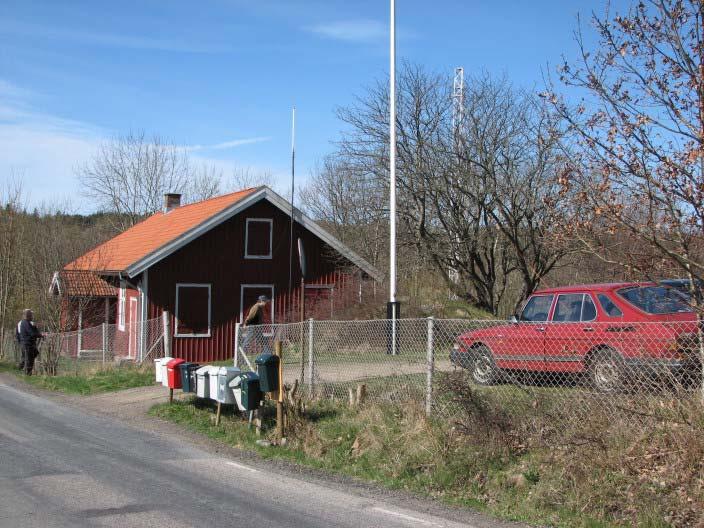 Bilden till höger visar en mindre del av framsidan.