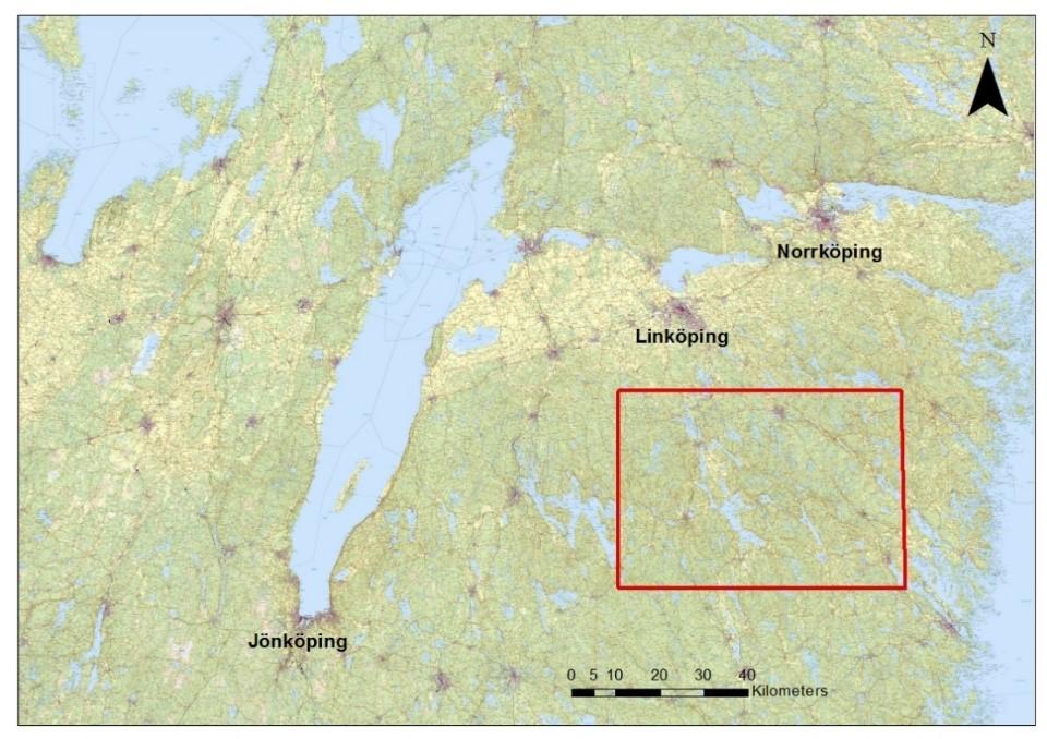 Material och metoder STUDIETRAKTER De 19 förstagallringstrakterna som användes i GIS-analyserna låg i Östergötland och norra Småland på Sveaskogs innehav (Figur 1).