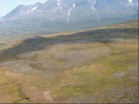 Vierručohkka Kommun Kiruna Beskrivning Motiv för urval Skydd Tillgänglighet Norr om fjället Vierručohkka ligger tre kallmurade renhagar som är uppbyggda av stenar och stenhällar.