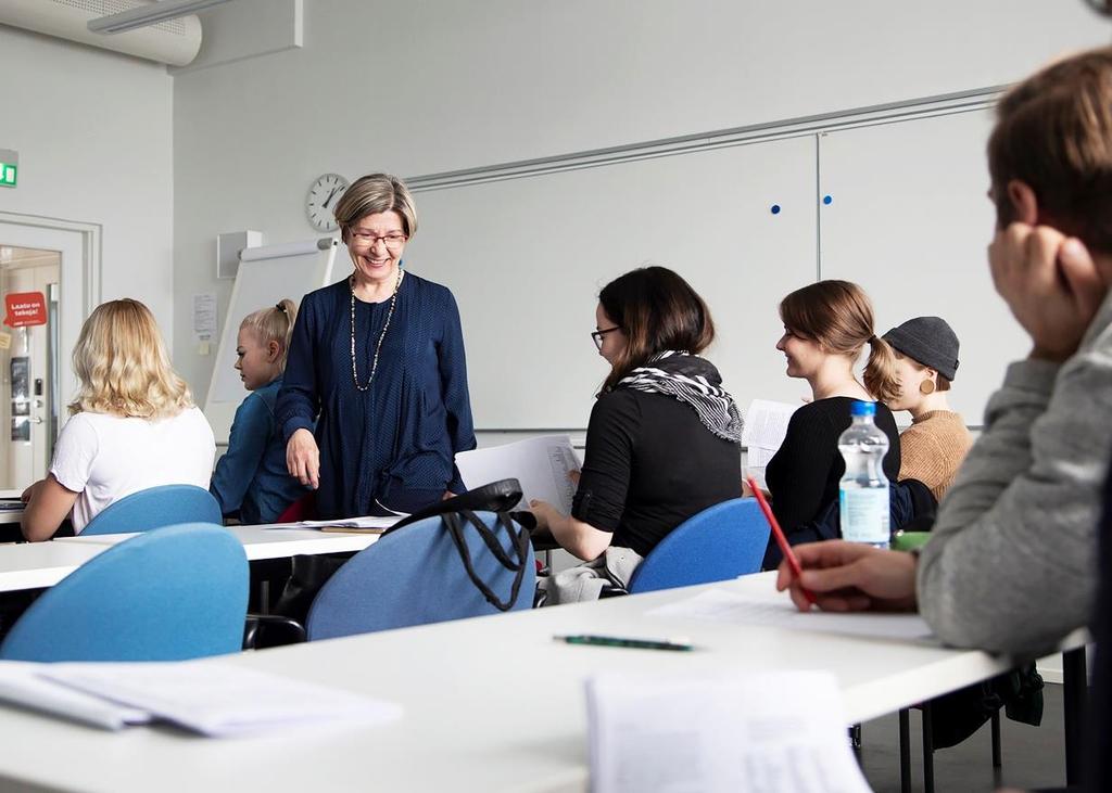 Den nya gymnasieutbildningen bemöter framtidens utmaningar Gymnasieutbildningen ska fortsättningsvis vara allmänbildande