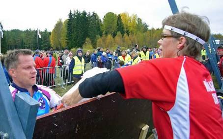 Orientering 25-manna Höstens stora tävlingsbegivenhet har förstås varit varit 25-manna. Tävlingen genomfördes på det f d flygfältet i Tullinge. Ett mycket bra TC.