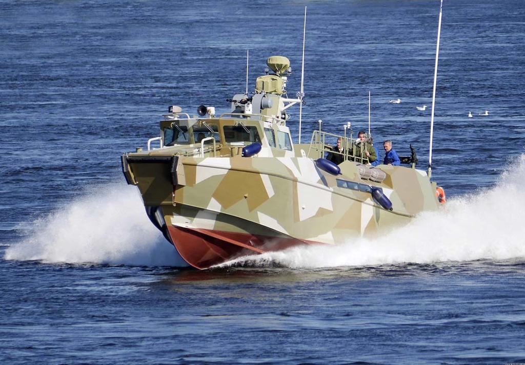 Svensk båt i ryska kläder 130815 sjösattes en båt, projekt 03160 RAPTOR vid det ryska Pellavarvet åt ryska marinen.