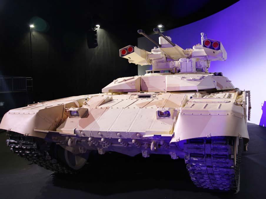 Terminator 2 Stridsvagnsunderstödsfordonet BMPT Terminator 2 visades för första gång upp på RAE 2013 av företaget Uralvagonzavod.