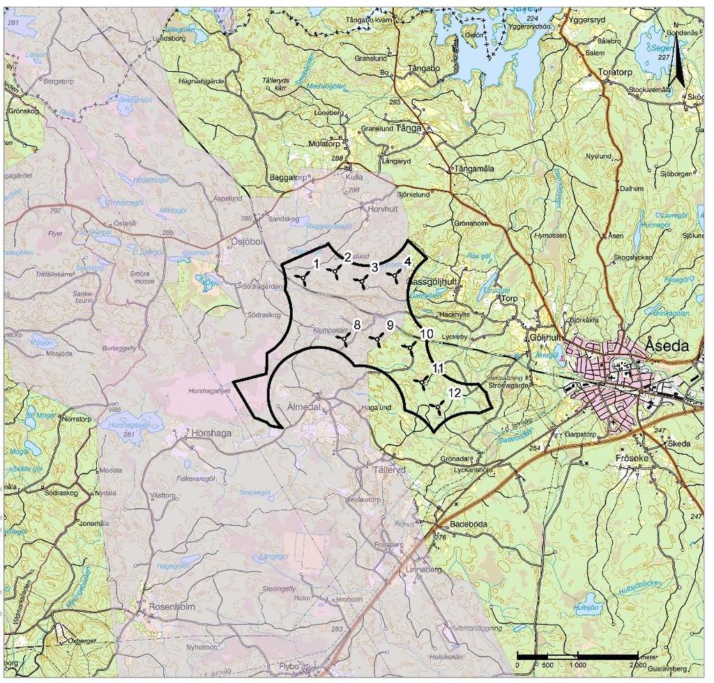 Figur 4. Av vindparkens nio vindkraftverk ligger sex stycken belägna inom riksintresse för vindkraft (2015), se skuggat område på kartan.