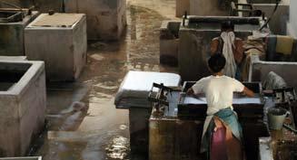 davey bot En Barato pli ol 12 milionoj da infanoj laboras. agrikulturo. La malriĉeco tie estas sezona afero, dependante de la pluvado kaj la rikoltado.
