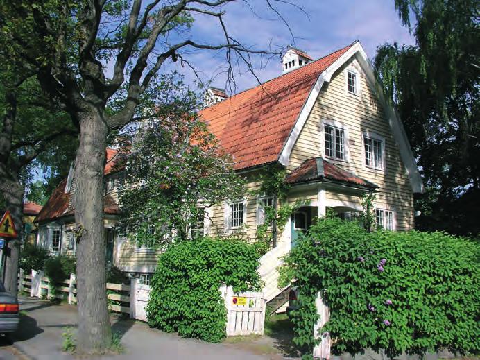 Kulturhistoriskt värdefulla byggnader De byggnader som utpekas som kulturhistoriskt värdefulla bedöms vara av sådant värde att de bör bevaras.