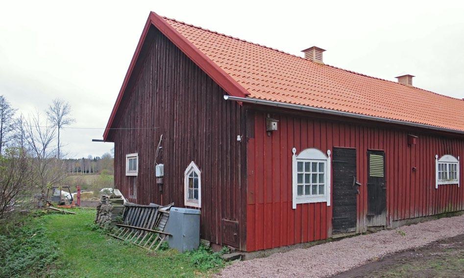 Stormlisten och vindskivorna har bytts ut och