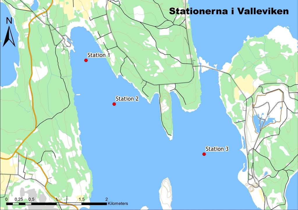 Bilaga 1. Karta över Valleviken. Koordinaterna för stationerna är angivna i SWEREF 99 TM.
