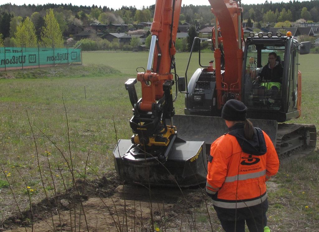 Arkeologisk förundersökning i avgränsande syfte vid Ekebyhov, Ekerö socken och