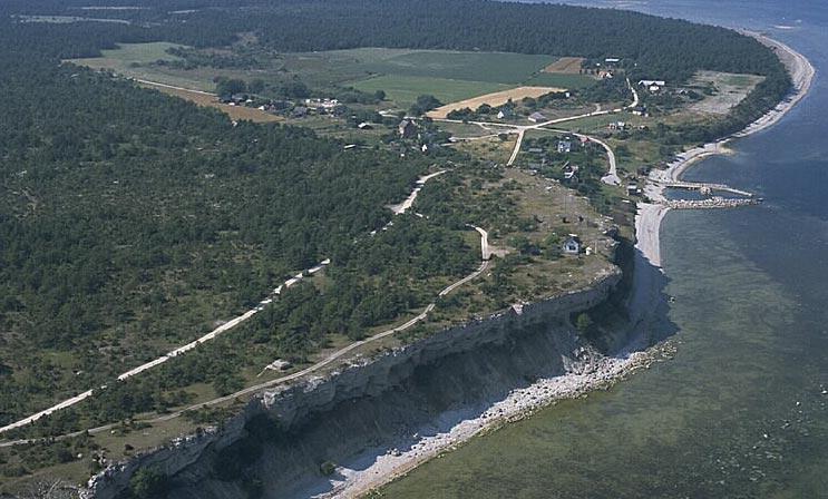 Sveriges kustområden Has Huk, Gotand Foto: Jan Norrman, Raä I detta kapite ges en överbick över de fjorton kustänen, för att ge en uppfattning om hur andets kustområden ser ut natur- och