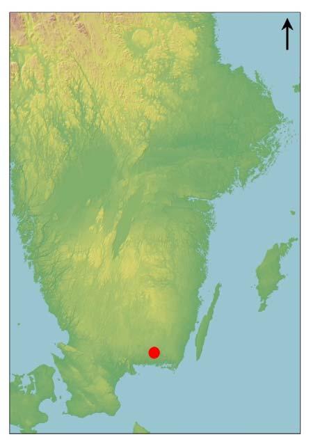 Undersökningsområdet Undersökningsområdet ligger i Ronneby kommun, ca 10 km norr om Ronneby. De bilder som presenteras i resultatdelen är tagna inom de röda fyrkanterna i figur 4a. Figur 4a.
