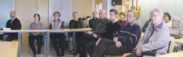 Utgångspunkten är att kristna skall ta avstånd från villoandar och irrläror, men personlig hänsyn och aktning, typ för avliden, eller respekt för äktenskapets ordning gör, att man är närvarande i det
